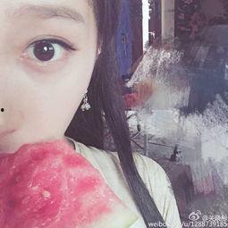 娱乐吃瓜酱自拍,揭秘明星幕后生活点滴