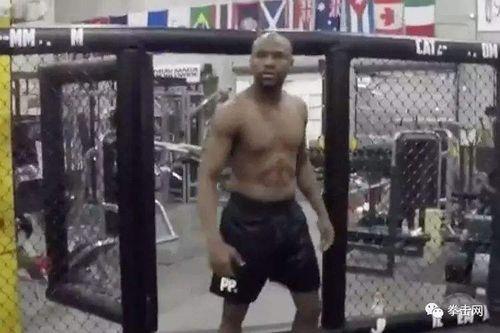 娱乐嘴炮吃瓜视频,吃瓜视频背后的精彩瞬间