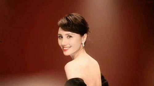 明星吃娱乐圈大瓜图片,明星真实吃瓜瞬间，揭秘幕后真相