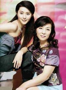 娱乐吃瓜酱戏精母女,一场母女间的戏精盛宴