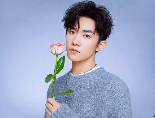 娱乐吃瓜妹易烊千玺小说